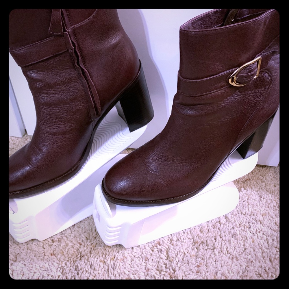 Bordeaux booties